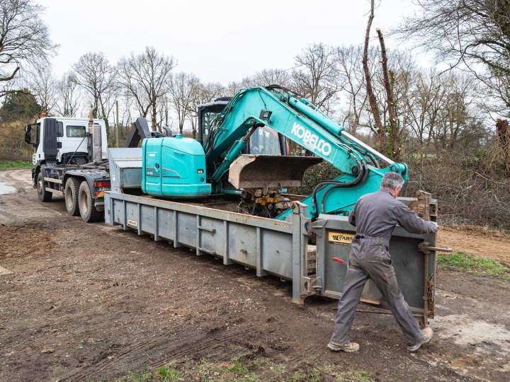 Location d'engin TP avec chauffeur Bruz