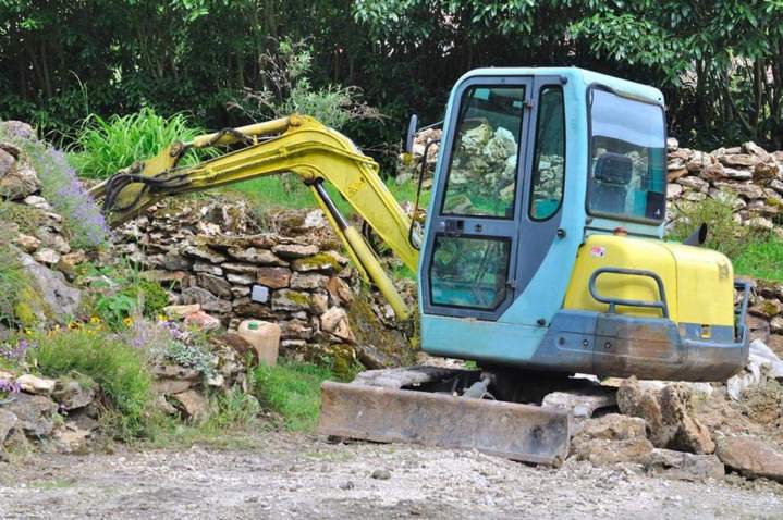 Location d'engin TP avec chauffeur Bruz